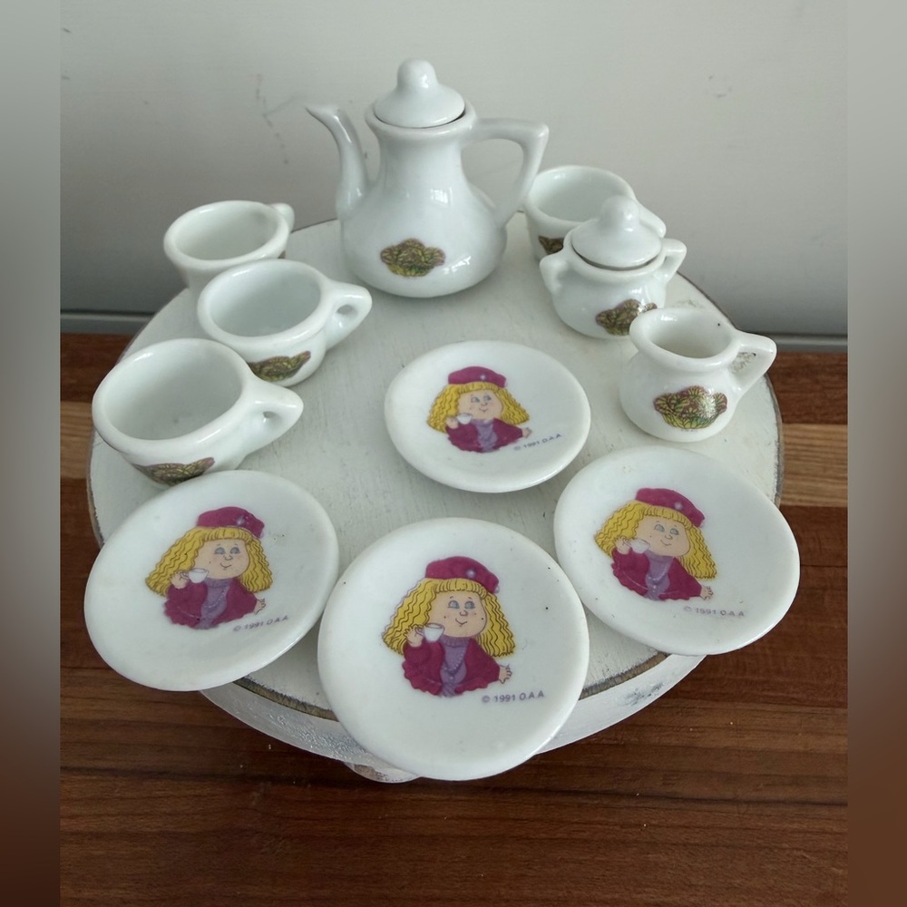 Vintage Cabbage Patch Kids Miniature Tea Set